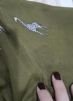 Дизайнерская блуза из вискозы в принт жираф s-m8 фото