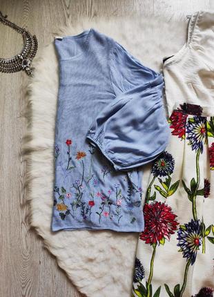 Голубая блуза футболка в полоску с вышивкой цветочной вышиванка рукава воланы батал большого размера10 фото