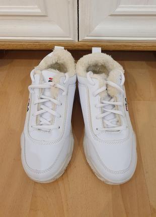 Нові зимові кросівки fila, 37