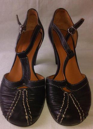 Женские кожаные туфли-сандали globus р.37 ст.25см новые