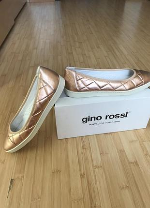 Кожаные балетки gino rossi