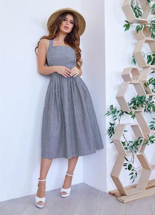 Серо-белый полосатый сарафан из льна