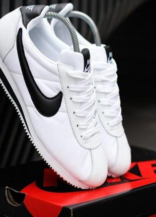 Чоловічі кросівки nike cortez