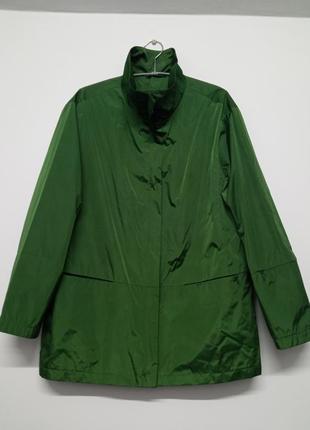 Куртка, дощовик, вітровка