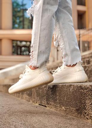 Шикарные женские кроссовки adidas yeezy boost 350 cream white белые5 фото