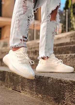Шикарні чоловічі кросівки adidas yeezy boost 350 cream white білі2 фото