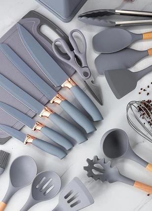 Набор кухонных принадлежностей и ножей kitchen кухонные аксессуары из силикона с бамбуковой ручкой серый2 фото
