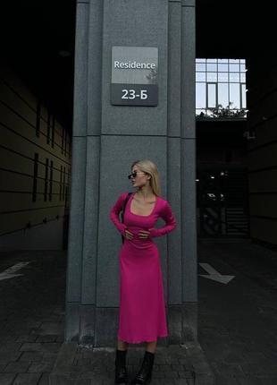 Жіноча базова довга малинова сукня на шнурівці в рубчик, довге плаття міді4 фото