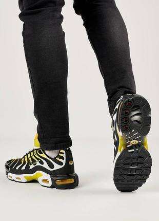 Мужские кроссовки nike air max plus black yellow white10 фото