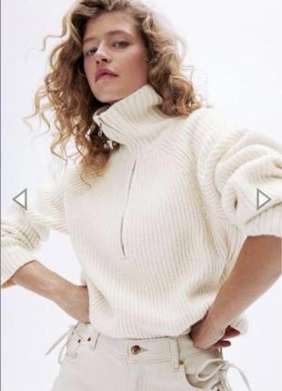 Теплый свитер с добавлением шерсти с воротником стойкой на молнии h&m молочного цвета