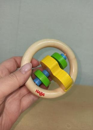 Деревянная погремушка haba 4
