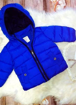 Демисезонная куртка на флисе zara. рост 74-80. на 6-9 мес.