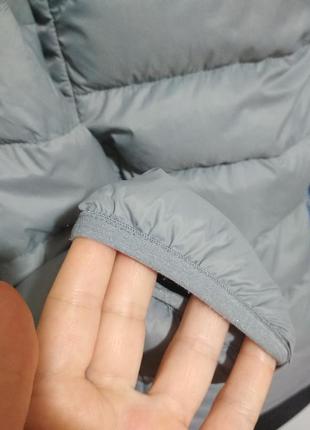 Фирменная пуховая облегченная куртка с капюшоном пух перо 9 лет 134 см6 фото