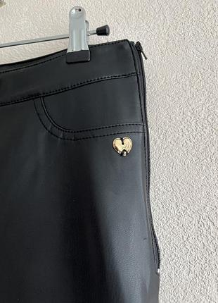 Укороченные брюки из эко кожи twinset4 фото