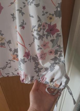 Блуза блузка в яскрава квітка3 фото
