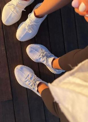 Кроссовки adidas yeezy boost 350 v2 triple white premium5 фото