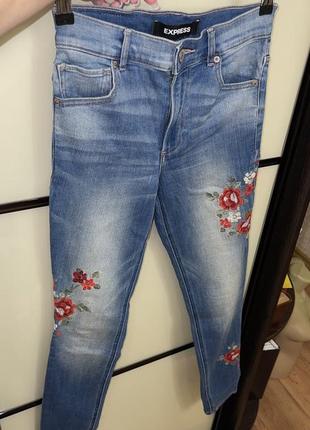 Брендовые джинсы оригинальные скинни леггинсы с вышивкой