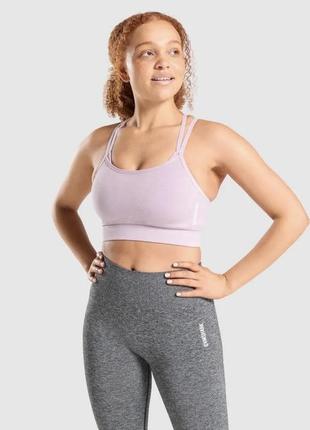 Спортивний топ з чашками gymshark