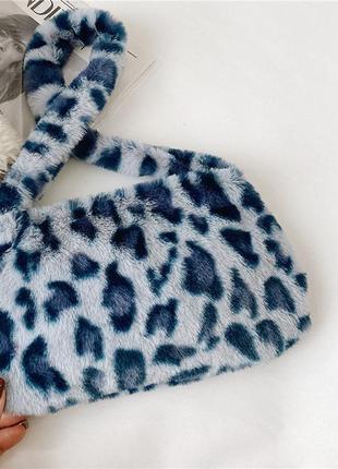 Блакитна плюшева сумочка (принт леопард)2 фото