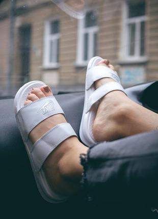 Тапки nike benassi duo ultra side white тапочки6 фото