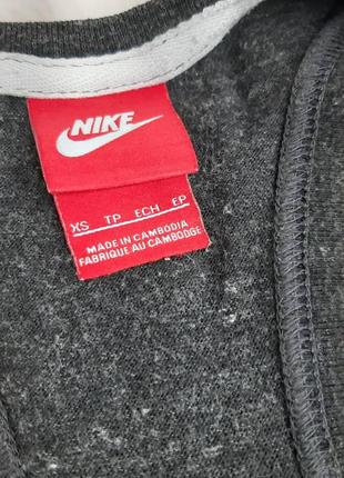 Сіра спортивна майка nike3 фото