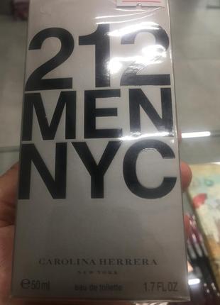 Туалетна вода для чоловіків carolina herrera 212 men 50 мл