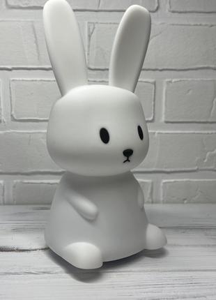 Силіконовий нічник кролик з сенсорним управлінням 7 кольорів, білий9 фото