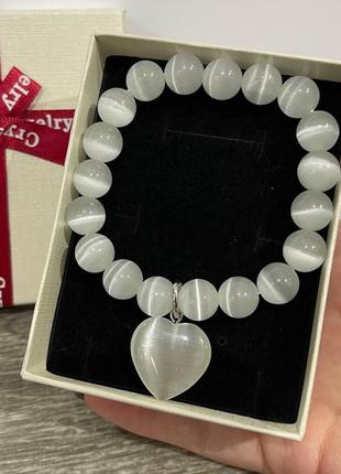 Браслет с кулоном из натурального камня "белый кошачий глаз нежный талисман" оригинальный подарок в коробочке
