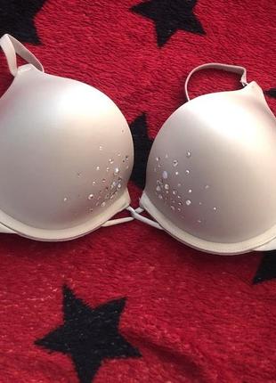 Бюстгальтер