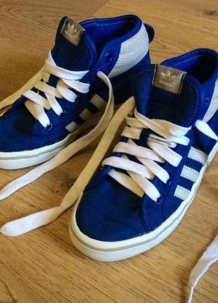 Дитячі кросівки adidas original оригінал 12р