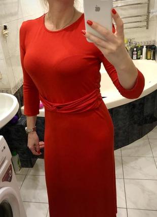 Платье красное алый трикотажное , с поясом , оригинал , warehouse3 фото