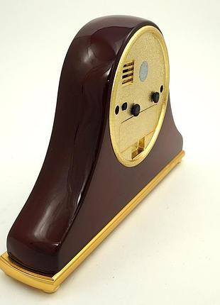 Часы настольные деревянные. часы будильник.