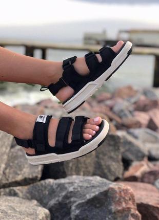 Женские сандали new balance black white 🍑