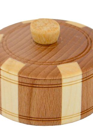 Красивая деревянная солонка