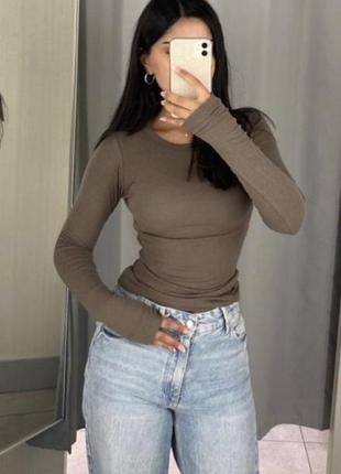 Базовий шоколадний лонгслів в рубчик h&m