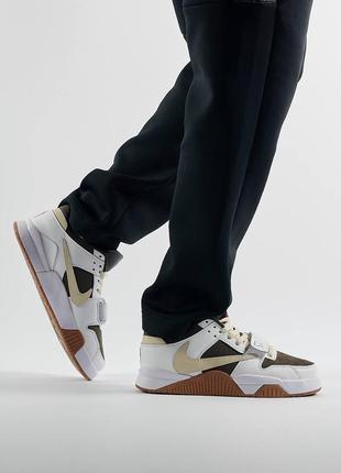 Чоловічі кросівки nike air jordan x travis scott