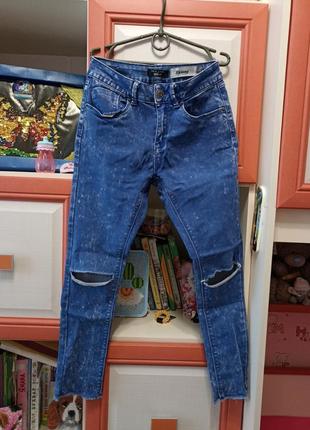 Джинсы скинни