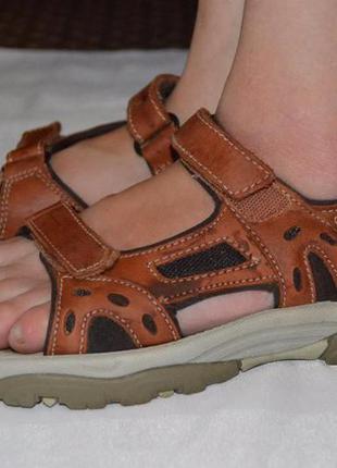 Босоніжки сандалі шкіряні adventuridge розмір 38, босоножки размер 38