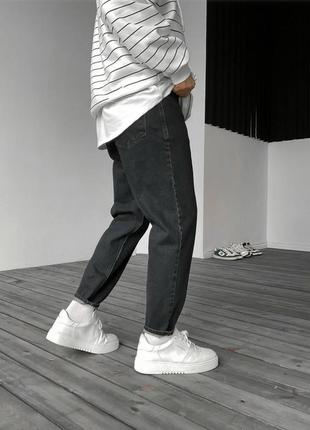 Чоловічі люксові мом джинси в базовому чорному кольорі4 фото