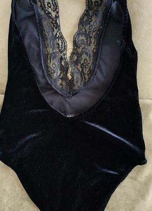 Оксамитове чорне боді