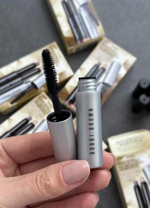 Объемная тушь для ресниц насыщенного черного цвета bobbi brown smokey eye mascara.2 фото