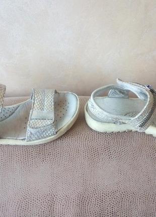 Босоножки летние.  стелька 18см.