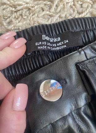 Штани, джогери bershka9 фото