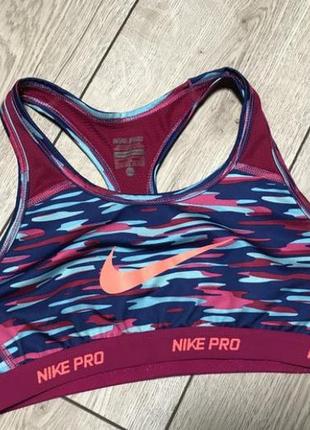 Продам спортивный топ nike pro