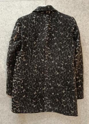 Пиджак пальто леопард с шестью2 фото