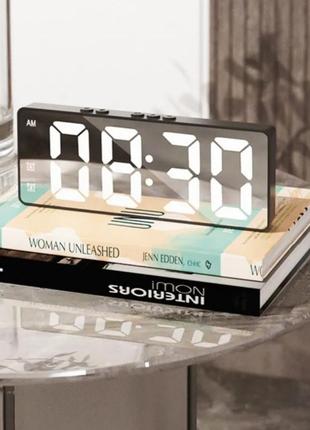 Электронные часы настольные с led-подсветкой термометр и будильник