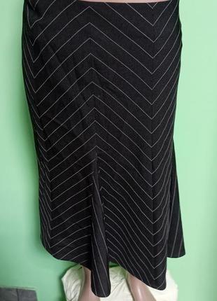 Красива жіноча довга  спідниця