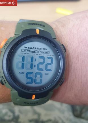 Часы skmei neon 10 bar