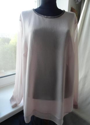 Нежная нарядная блуза