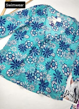 Накидка жіноча блуза пляжна блакитного кольору в квітковий принт вільного крою від бренду swimwear xl